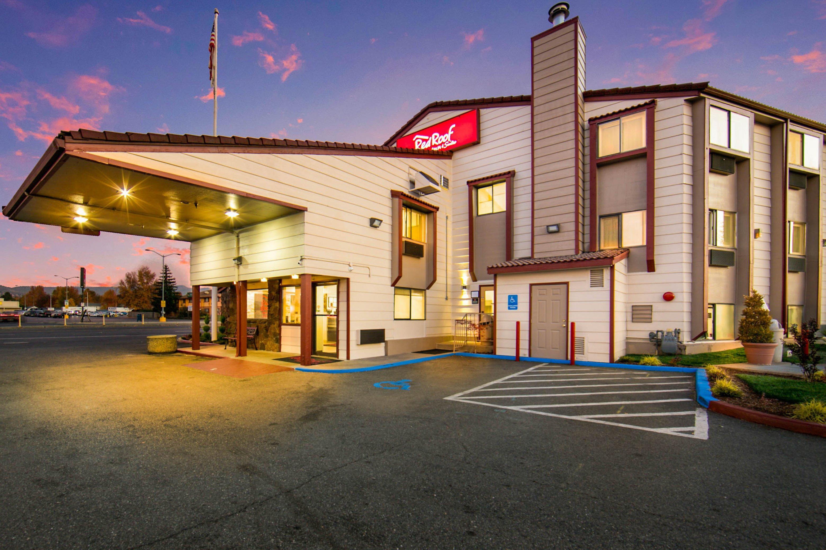 SHILO INN MEDFORD - BOOK YOUR STAY IN ADVANCE AND SAVE ON GREAT RATES